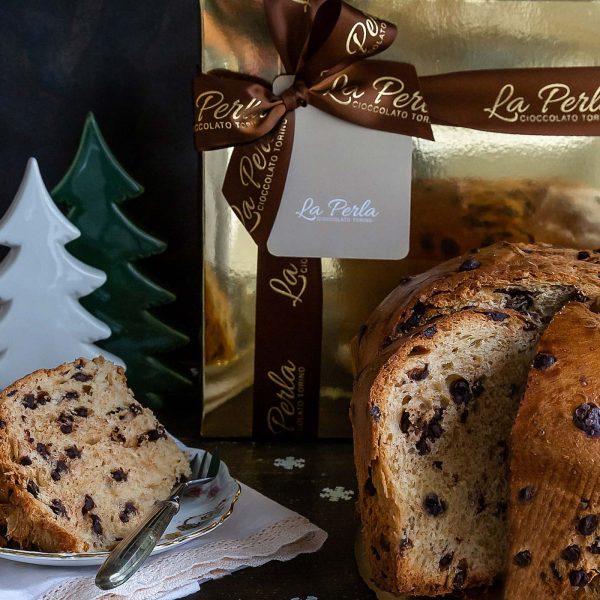 PANETTONE ARTIZANAL CU CIOCOLATA LA PERLA